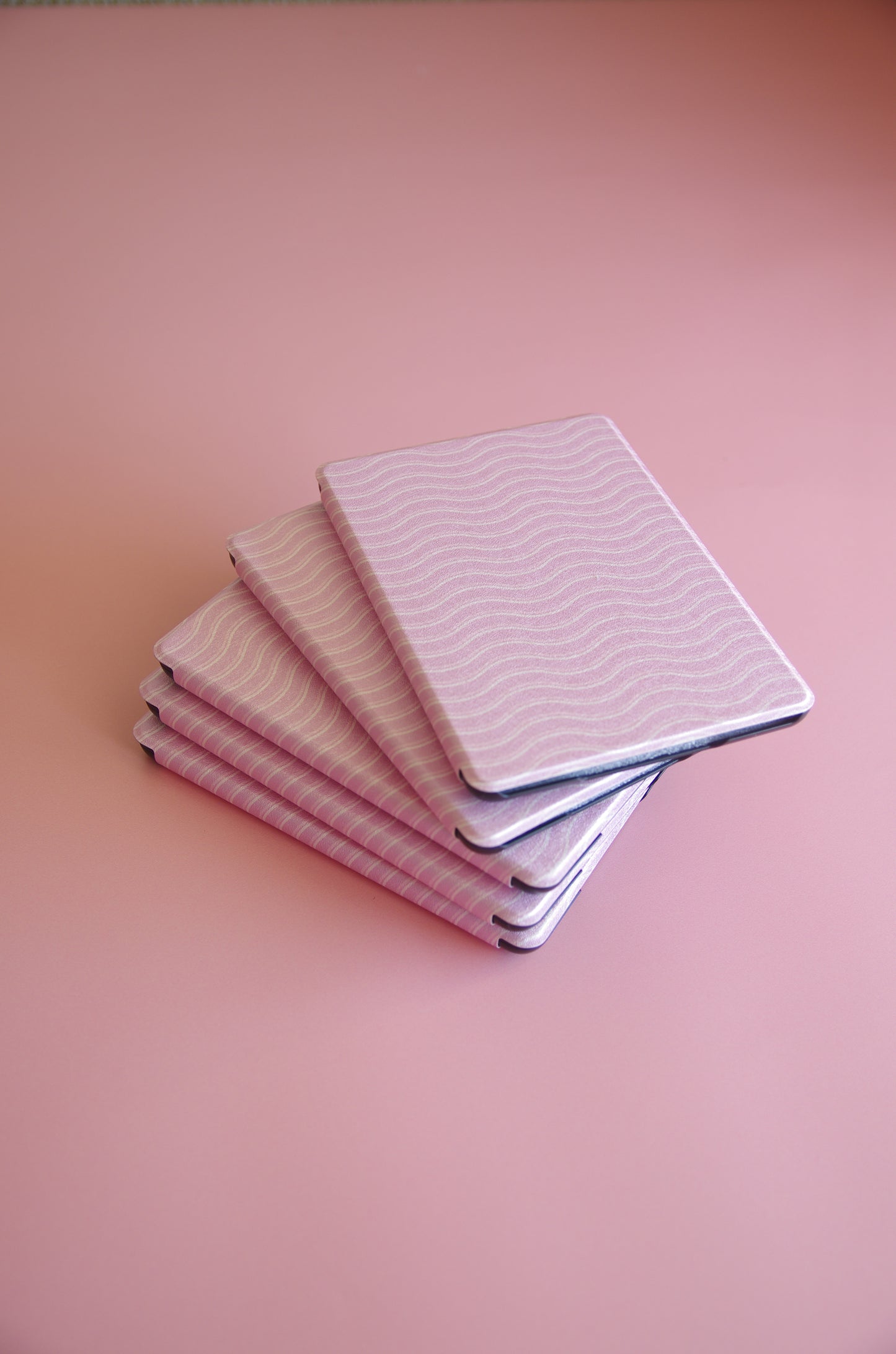 Pink Waves Kindle Case