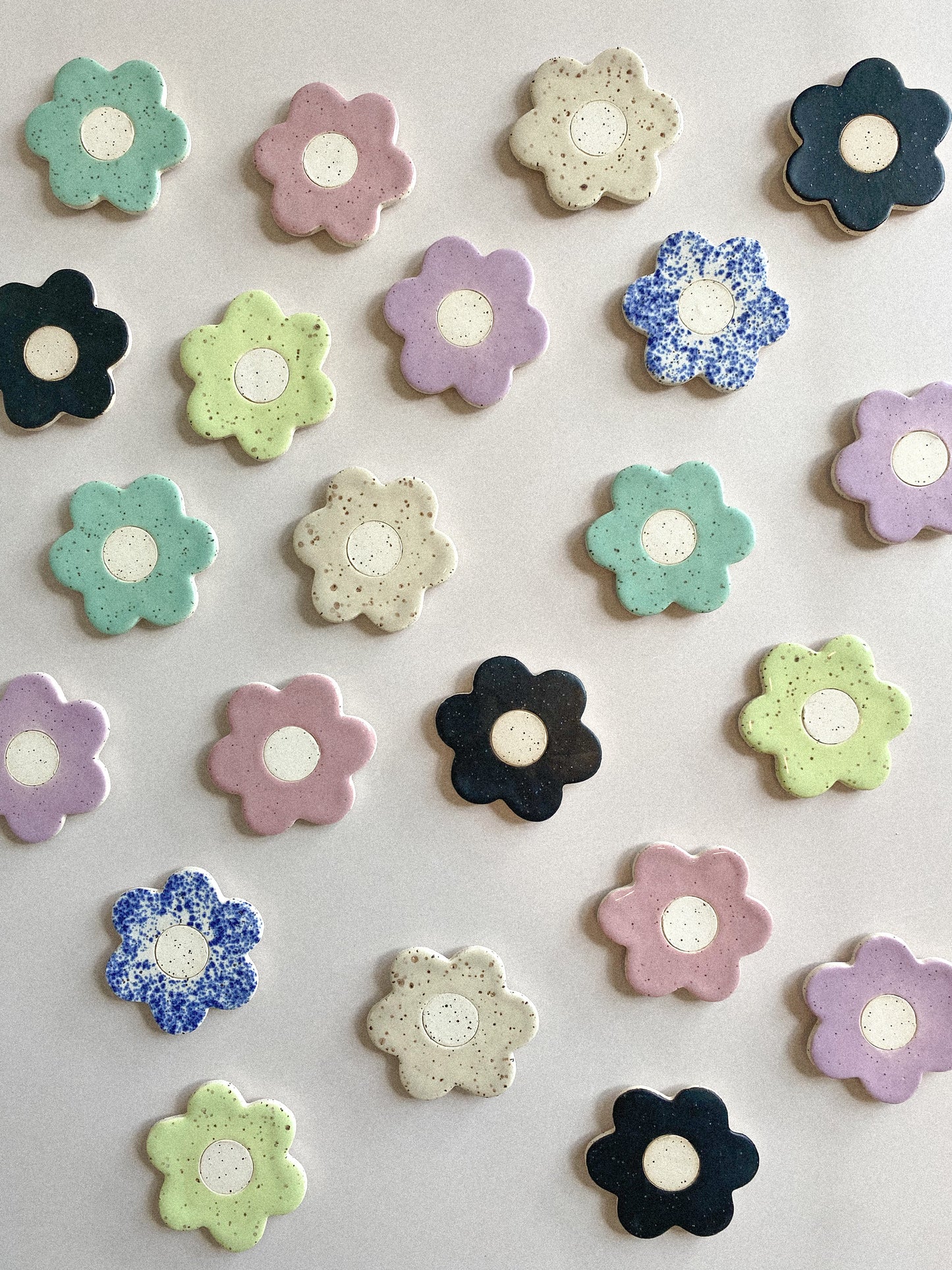 Daisy Magnets