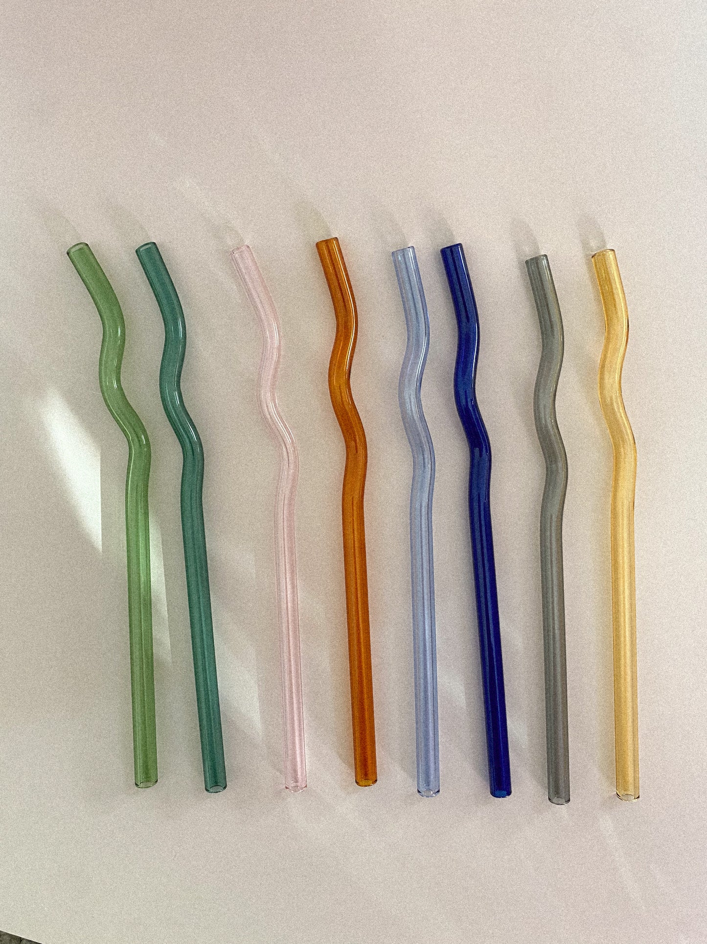 Wavy glass straws