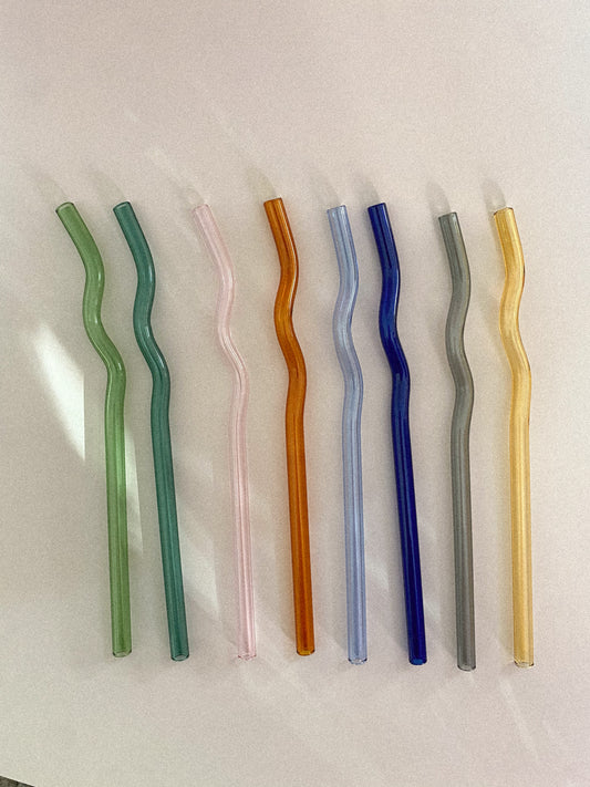 Wavy glass straws