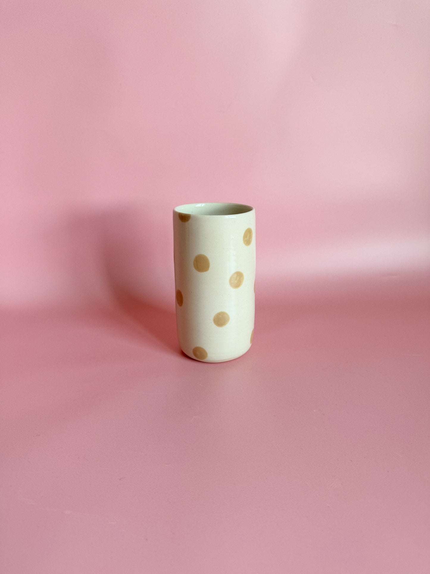 Polka dot (white/tan)