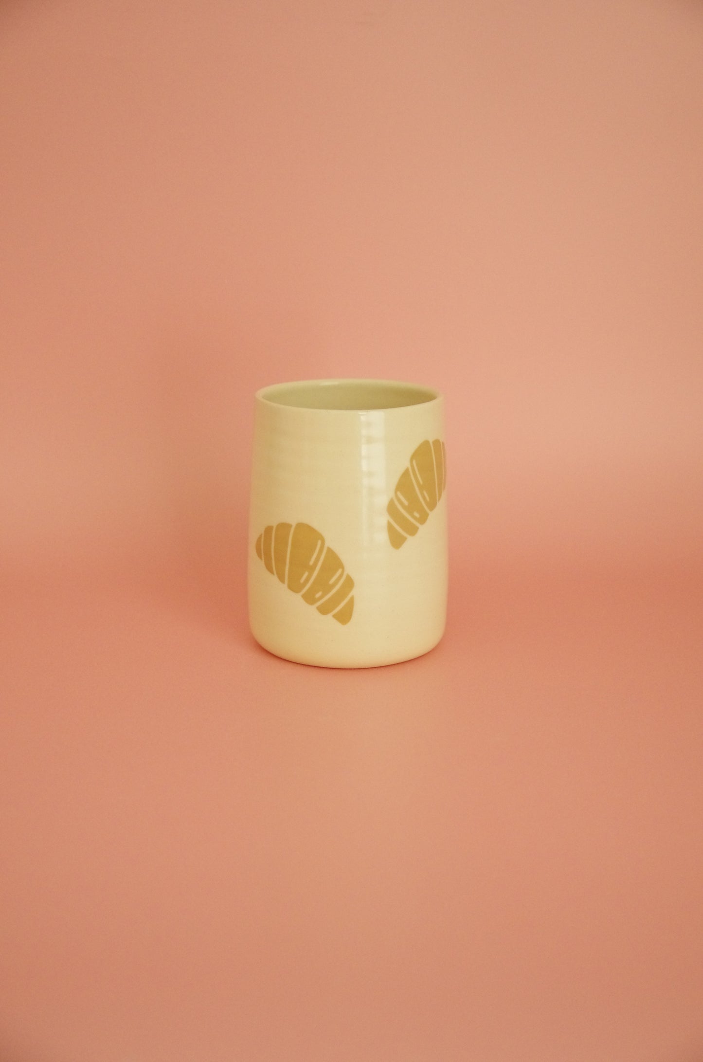 Croissant cup (Two sizes available)