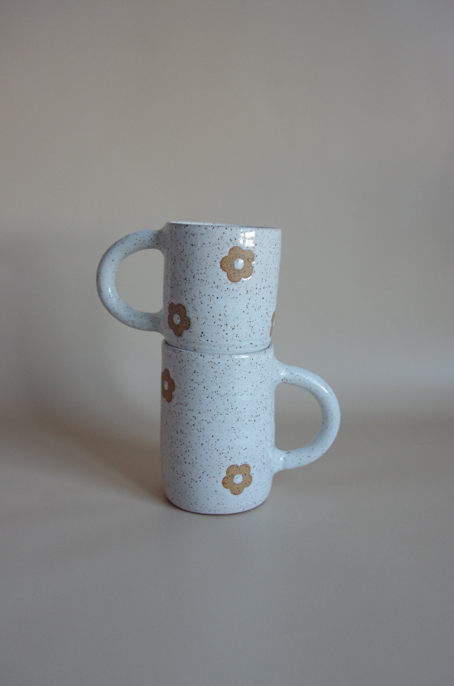 Daisy mugs