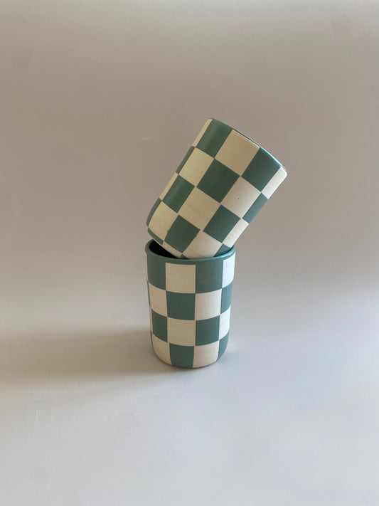 Checkered cup (avocado)
