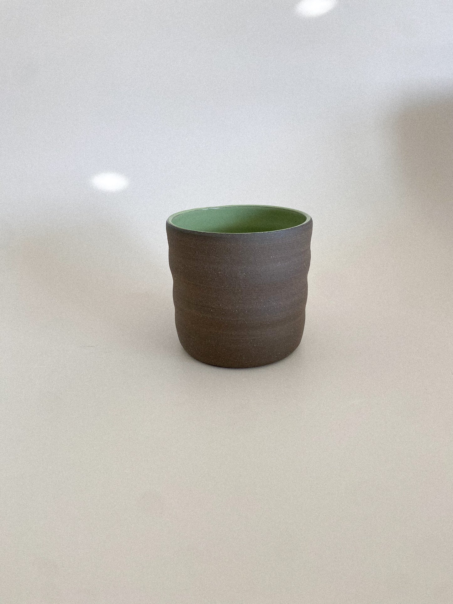 Wavy cup (Dark brown clay)