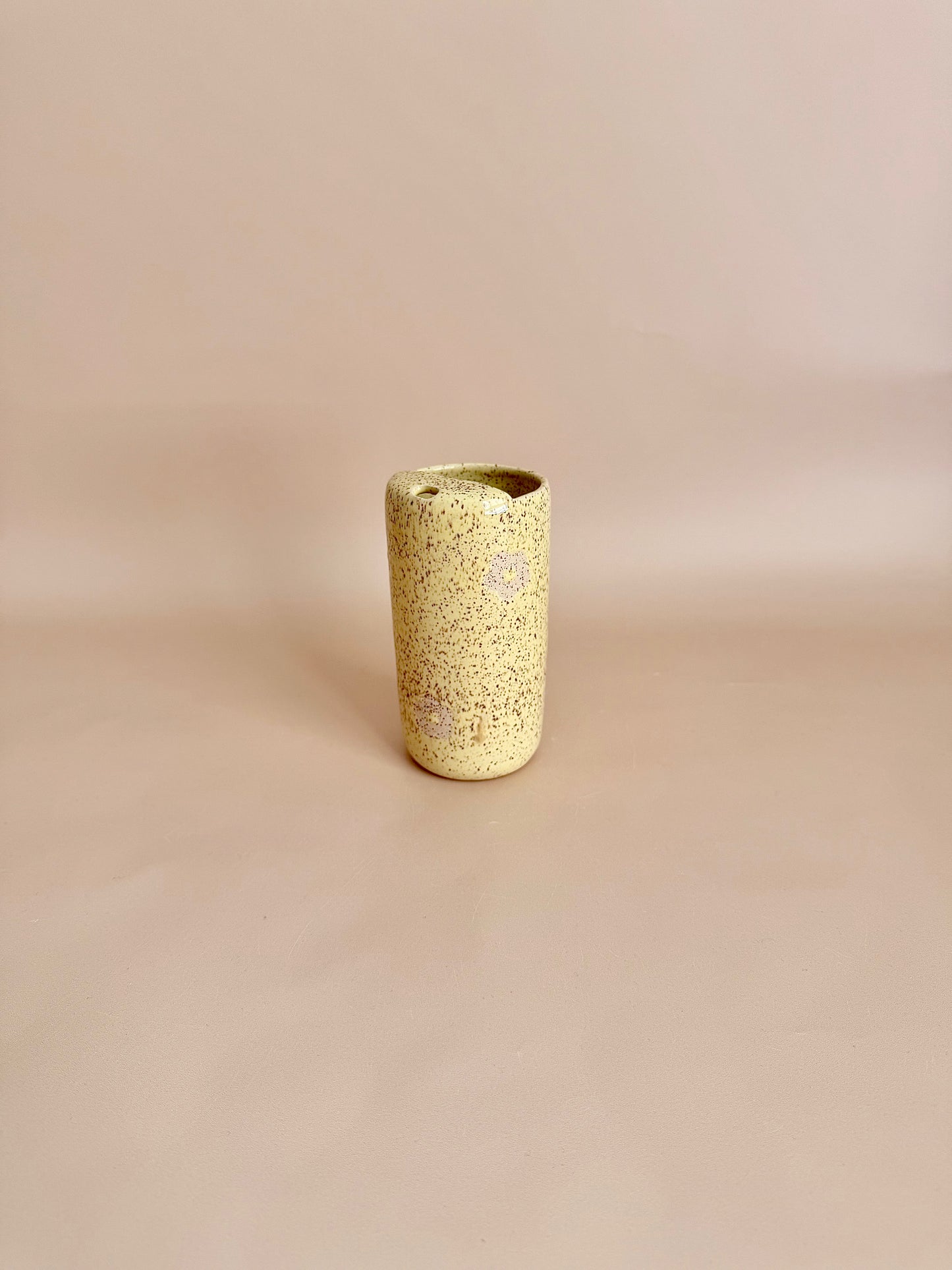 Daisy to-go cup
