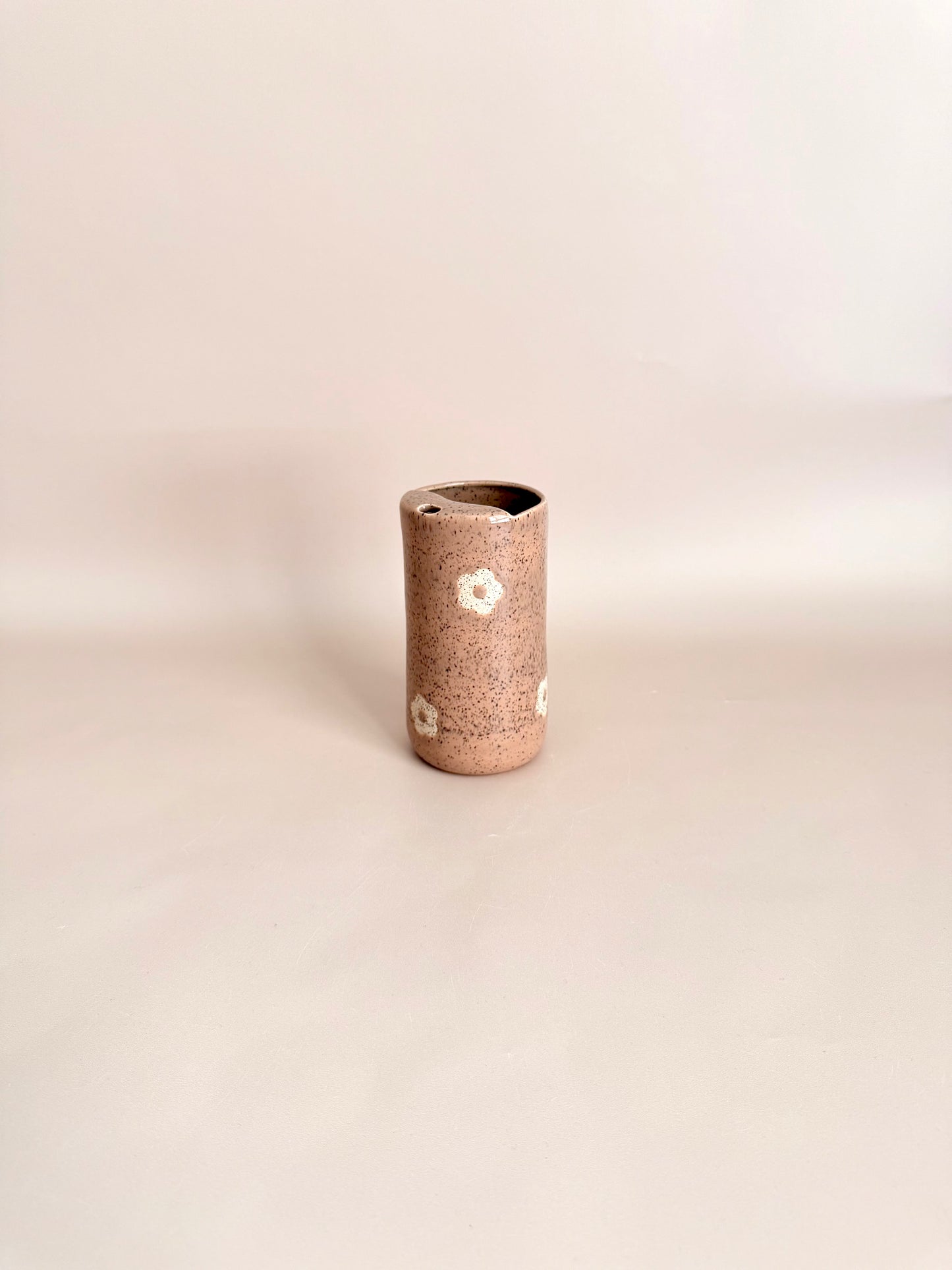 Daisy to-go cup